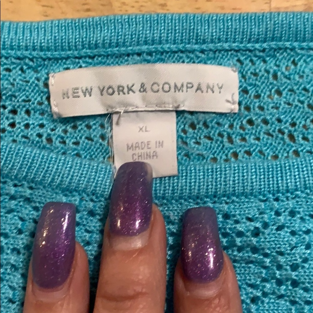 ๐ฅSOLD๐ฅ๐ผ 5 for $25 New York & Company shirt/sw - Picture 3 of 5